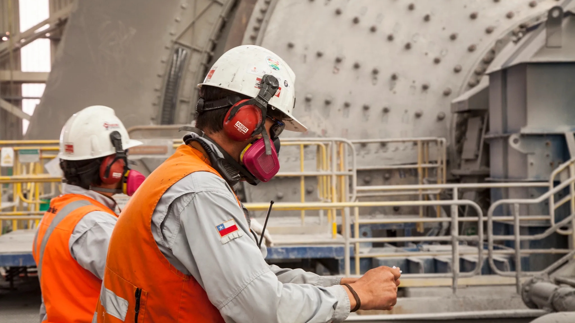 Caída de 7,7% en la producción de cobre aumenta presión sobre proveedores y contratistas mineros en Chile