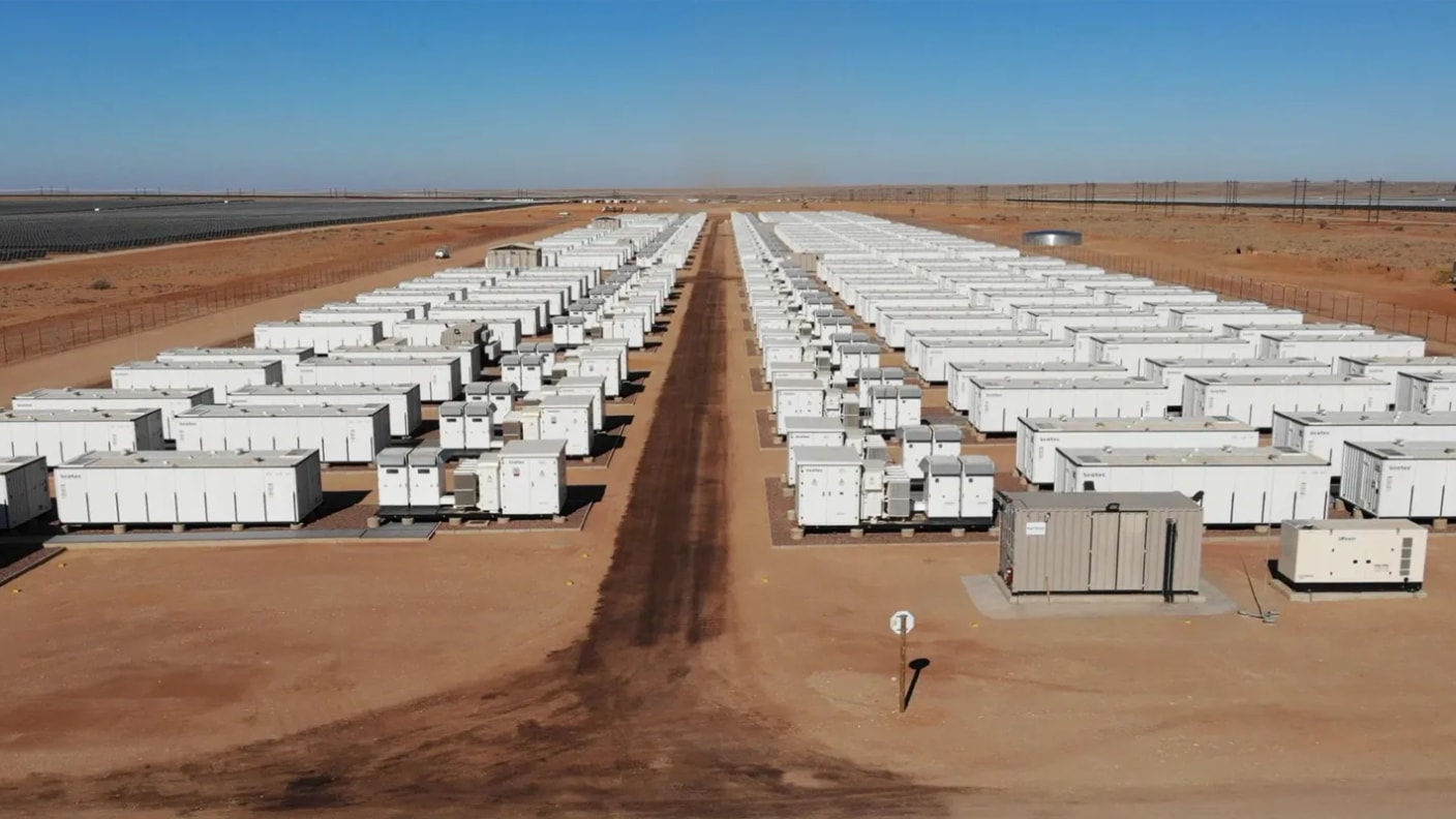 Baterias já superam quatro tecnologias renováveis no Chile e seguem ganhando espaço