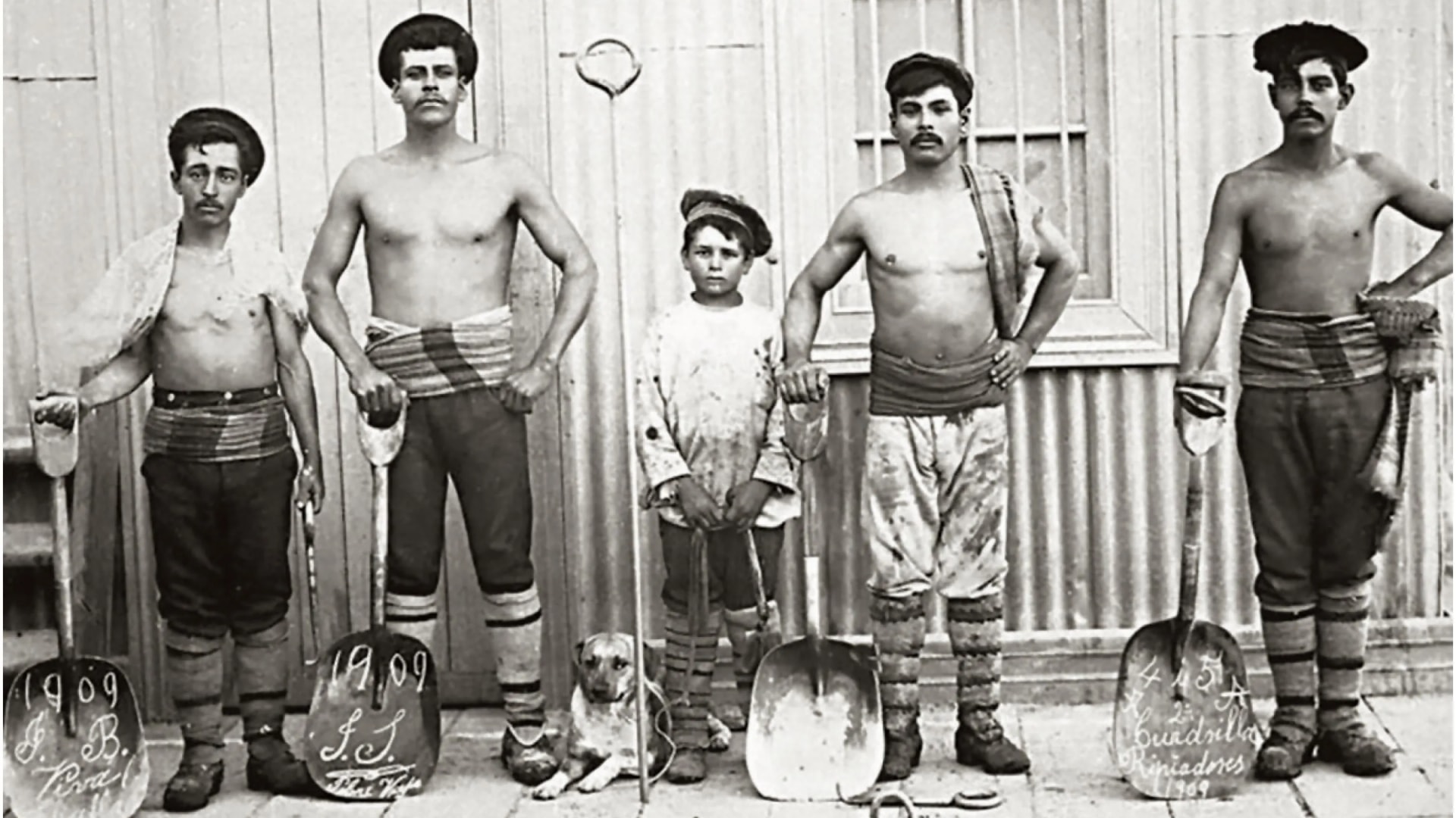 Se você fosse trabalhador do salitre em 1907, uma greve poderia levar você e sua família a Iquique